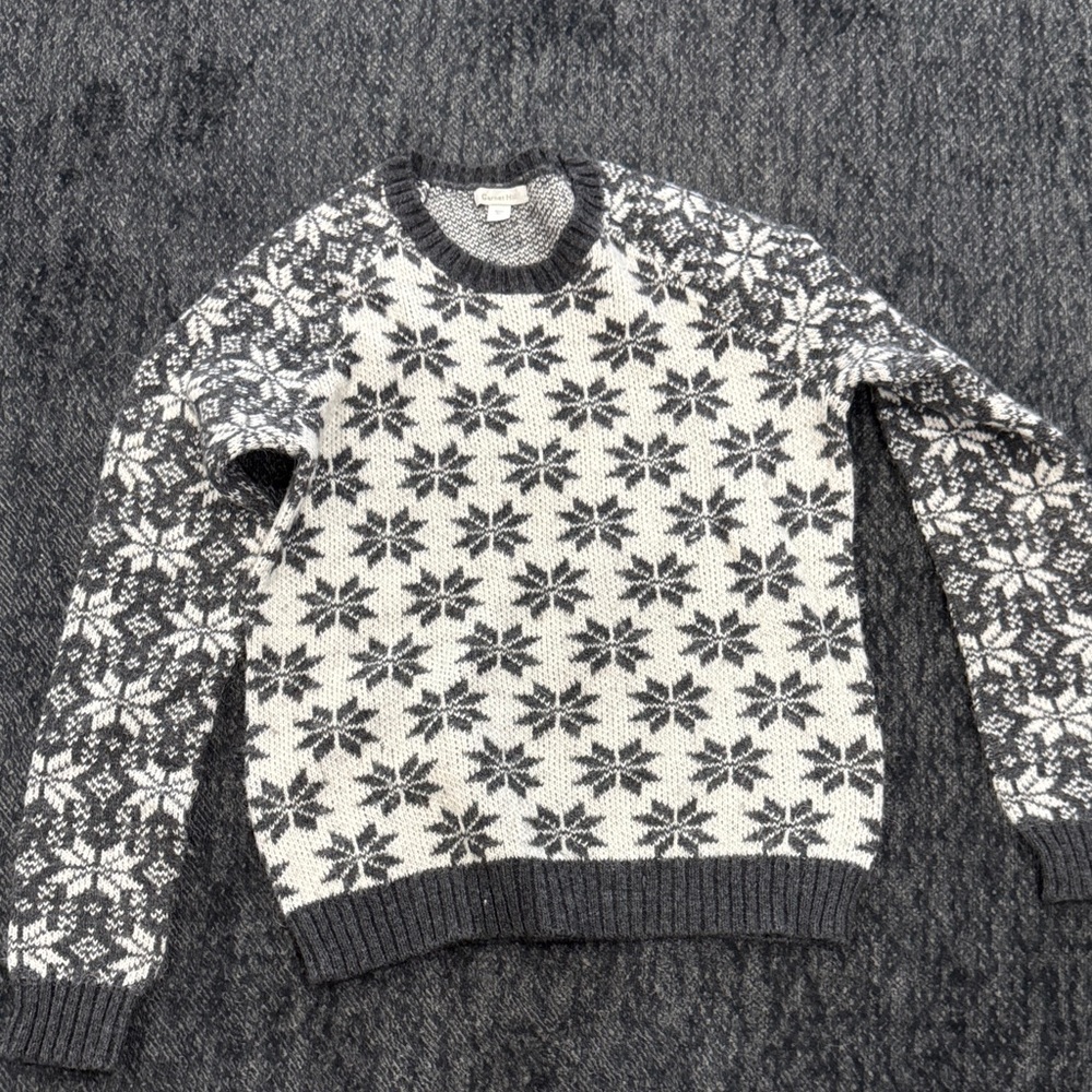 Garnet Hill kids Black and White Snowflake Crewneck Sweater